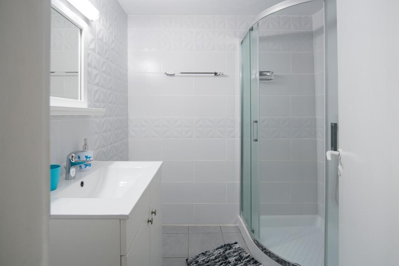 White Rooms Paros Naousa  Exterior photo